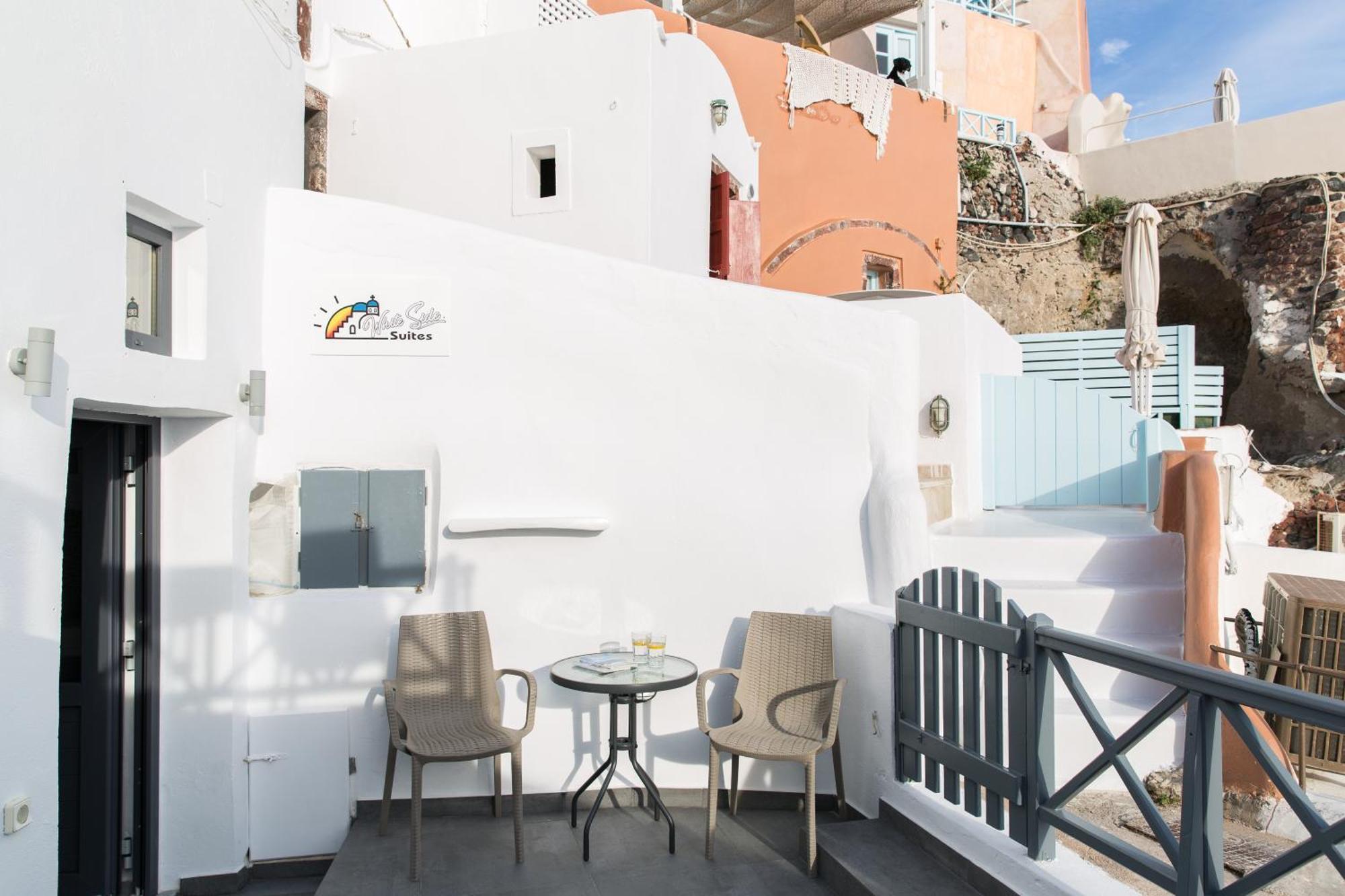 White Side Suites Ia Exterior foto