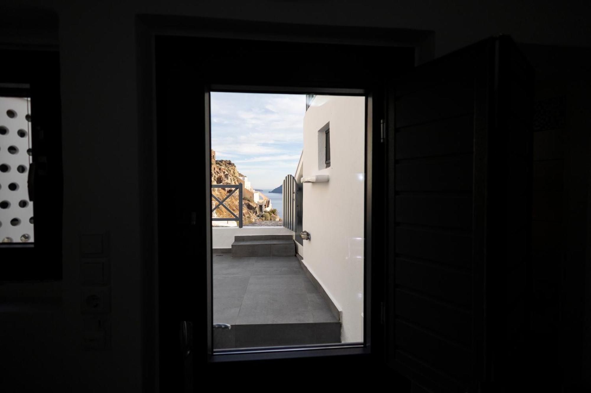 White Side Suites Ia Exterior foto
